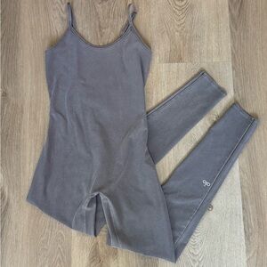 alo - airbrush onesie - grey wash